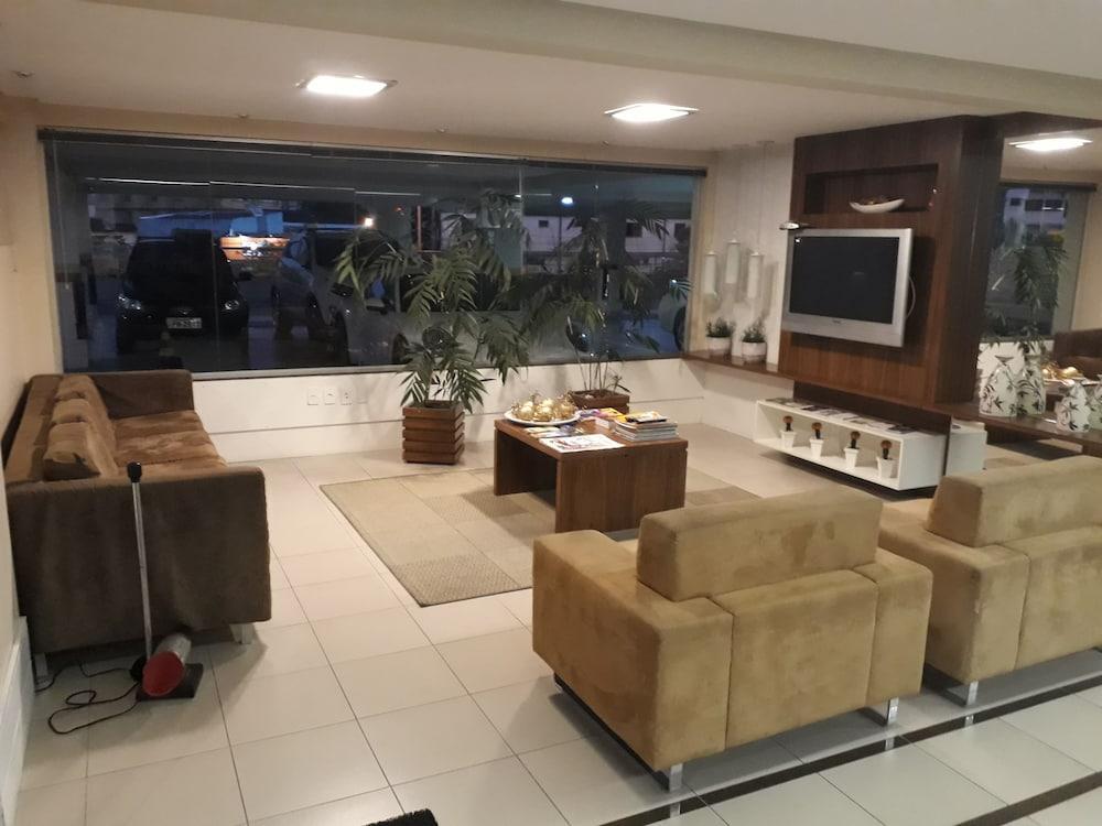 Delupo - Livin Aparthotel Criciuma (Santa Catarina)