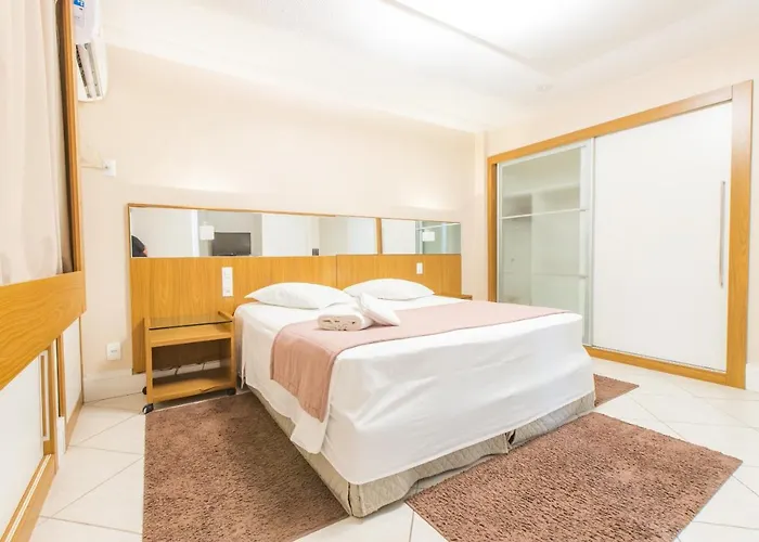 Delupo Hotel - Livin Studios